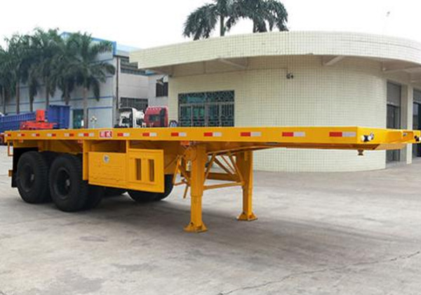平板運輸半掛車